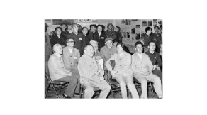 布赫、郝建秀同志來我校視察工作