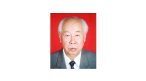 崔瑞珍.1980年－1984年任學(xué)校校長；1984年－1989年任學(xué)校黨委書記